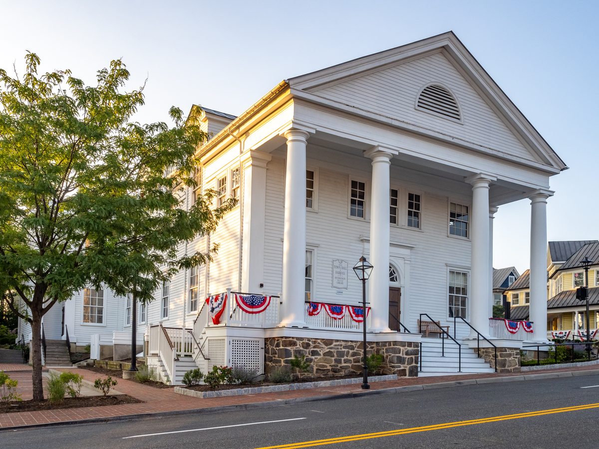 Old Town Hall (Fairfax, Virginia) (53890424273) in Fairfax, VA