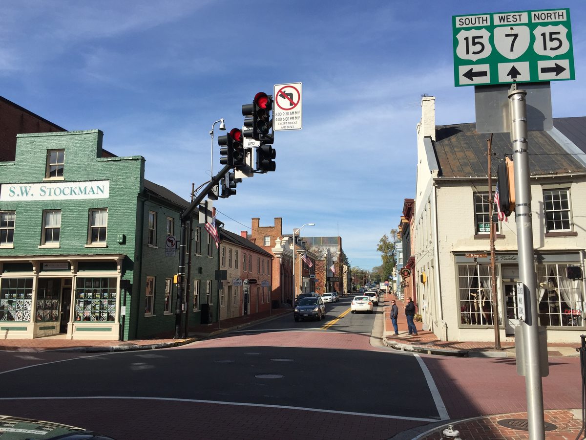 2016-10-29 11 33 18 View west along Virginia State Route 7 Business (Market Street) at U.S. Route 15 Business (King Street) in Leesburg, Loudoun County, Virginia in Leesburg, VA